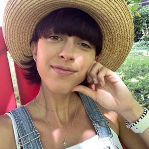 Meet your Posher, Kara